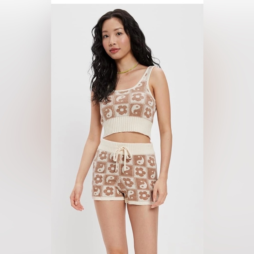 American Eagle Knit 2pc set. Ying & Yang design. Brown / Cream. Size XS